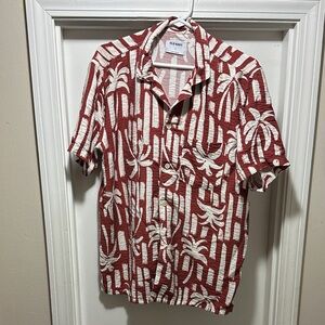 Old Navy Men's Red and White Tropical Shirt camp Collar